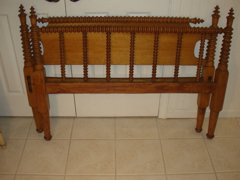 Antique Twin Spindle Bed
