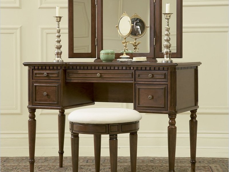 Antique Vanity Table With Mirror And Bench