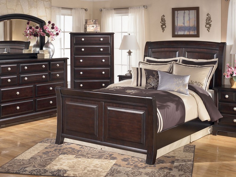 Ashley Sleigh Bedroom Set