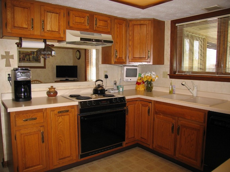 Bathroom Colors With Oak Cabinets