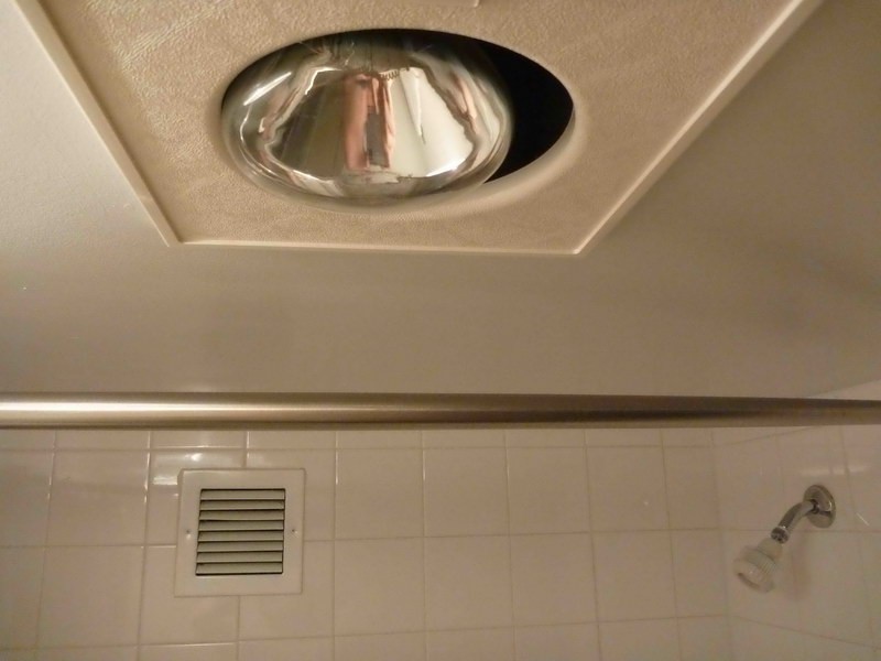 Bathroom Light Fan Combo Fixture