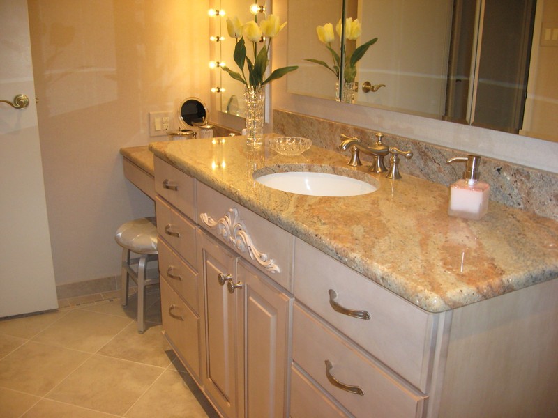 Bathroom Vanities With Stone Tops