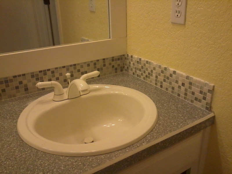 Bathroom Vanity Backsplash Tile Ideas