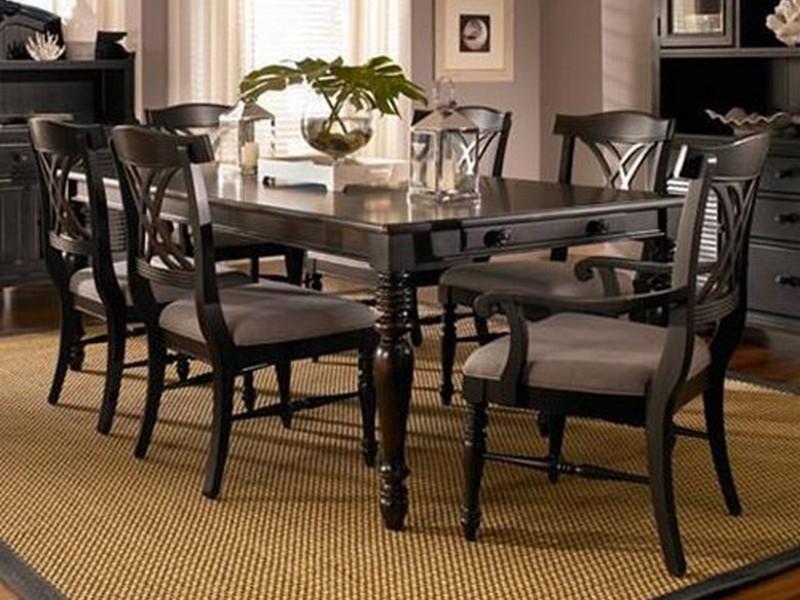 Broyhill Dining Room Set