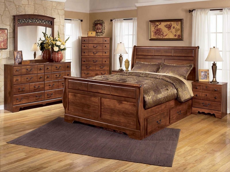 Cherry Sleigh Bedroom Set