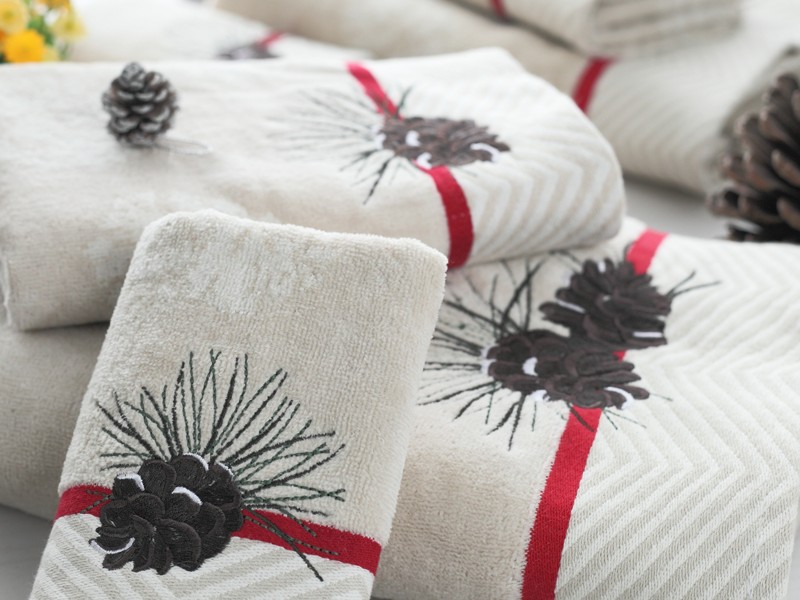 Christmas Bath Towels