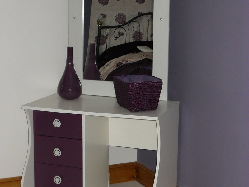 Corner Dressing Table Designs