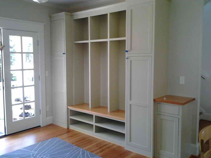 Corner Mudroom Bench Plans