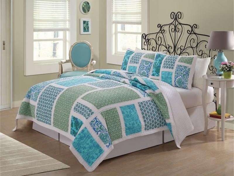 Cottage Style Bedding