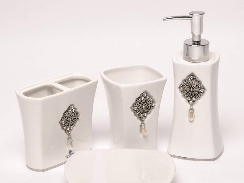 Crystal Bathroom Accessories Uk