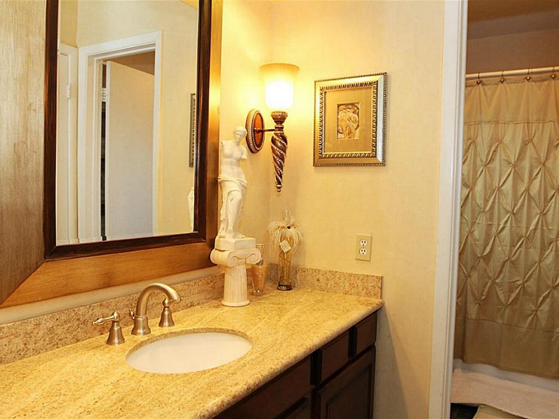 Custom Bathroom Mirrors Toronto