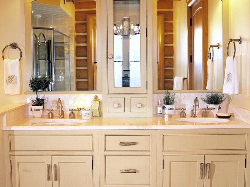 Custom Bathroom Vanity Cabinets