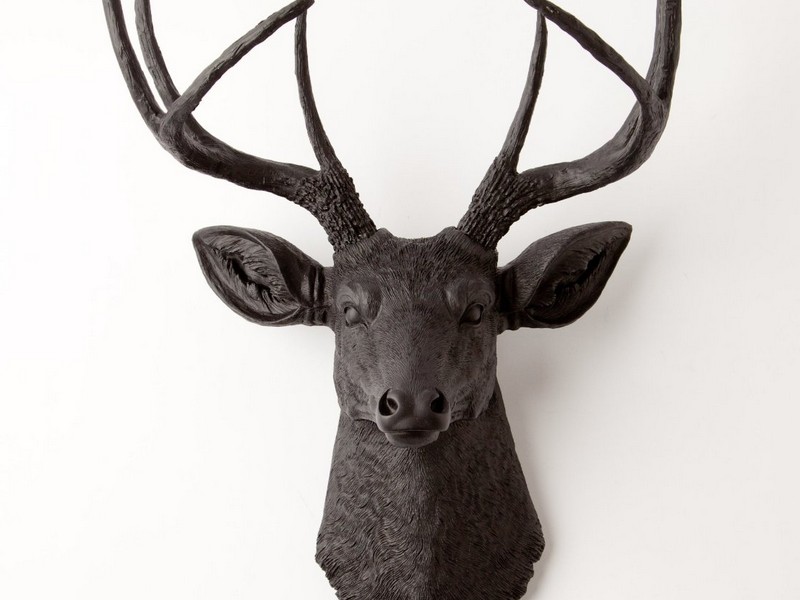 Decorative Deer Head Wall Hanging