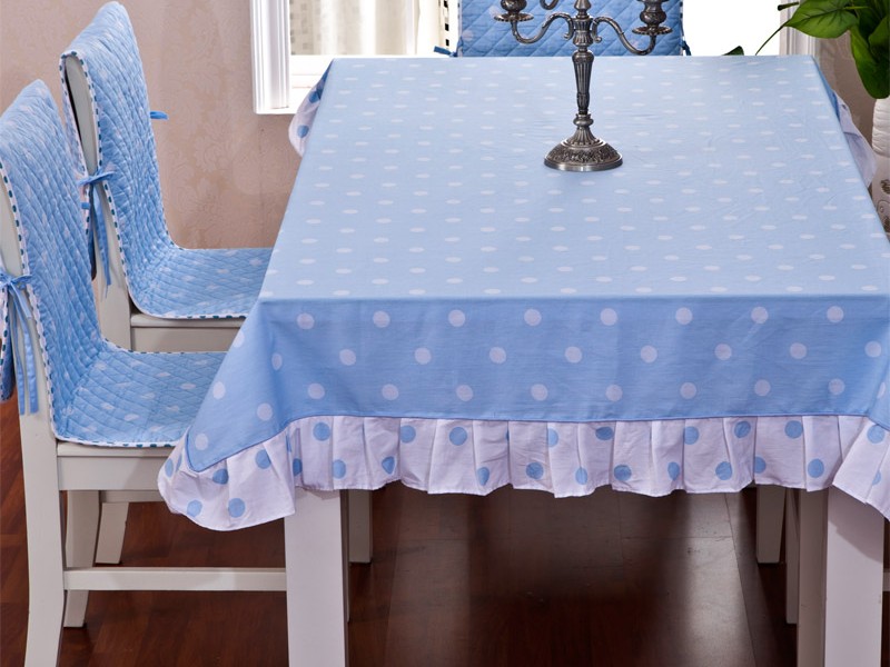 Dining Room Table Cloths