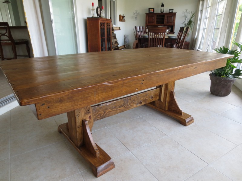 Dining Room Tables Made From Reclaimed Wood