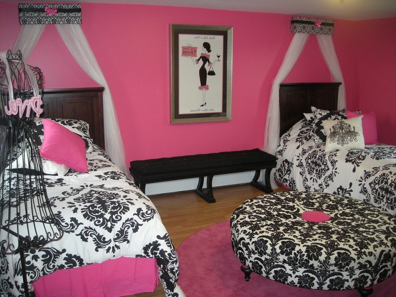 Diva Upholstered Twin Bed Pink