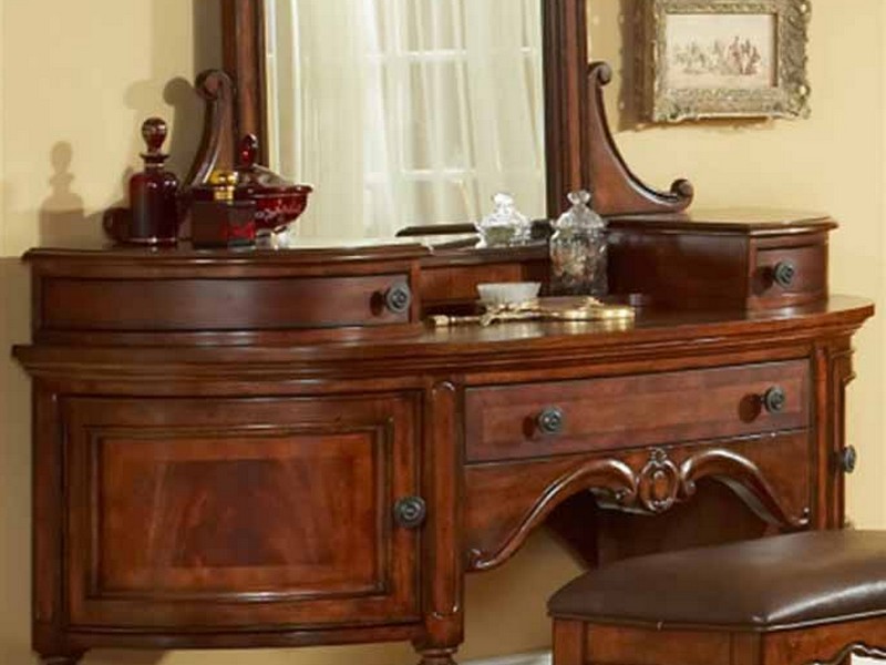 Dressing Tables With Mirrors