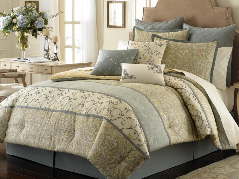 Eastern King Sheets Size