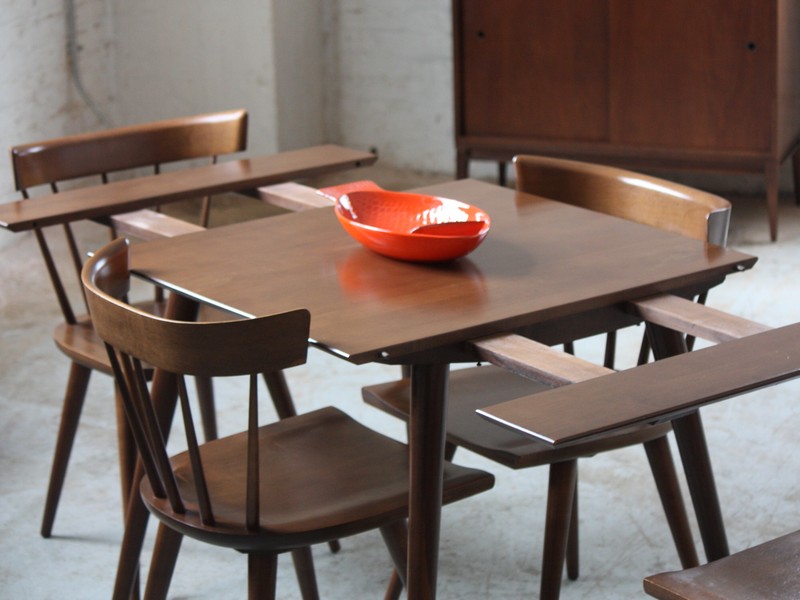 Extendable Dining Room Tables