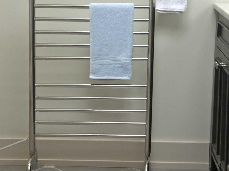 Free Standing Towel Racks For Small Bathrooms