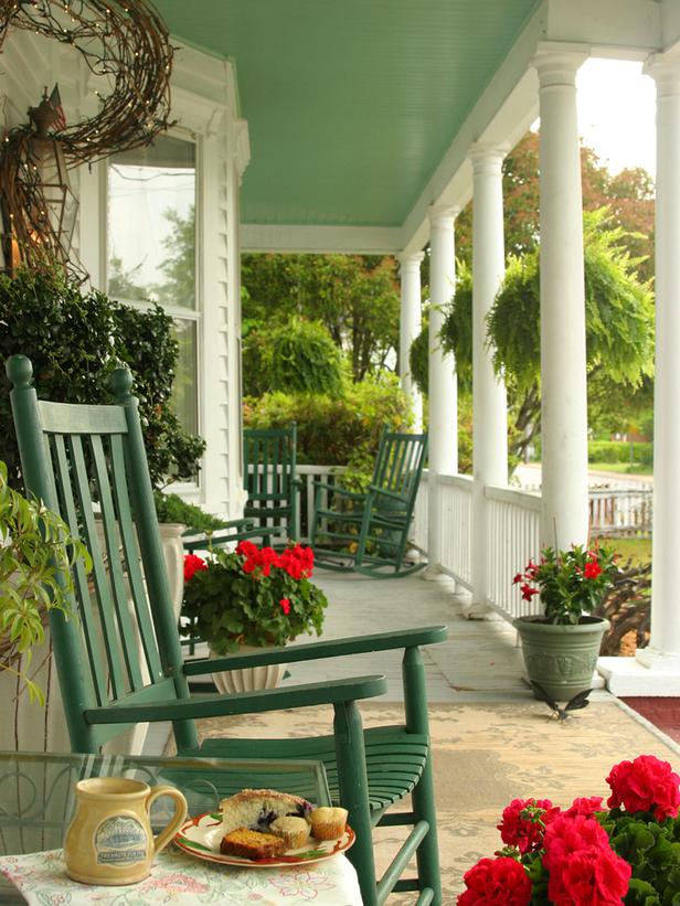 Front Porch Seating Ideas