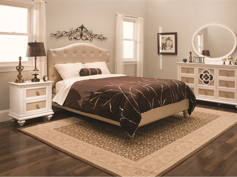 Full Upholstered Bed