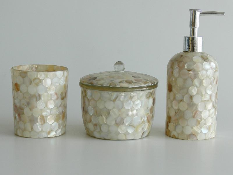 Gold Mosaic Bathroom Accessories