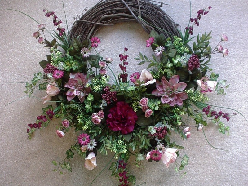 Grapevine Wreaths Decorated