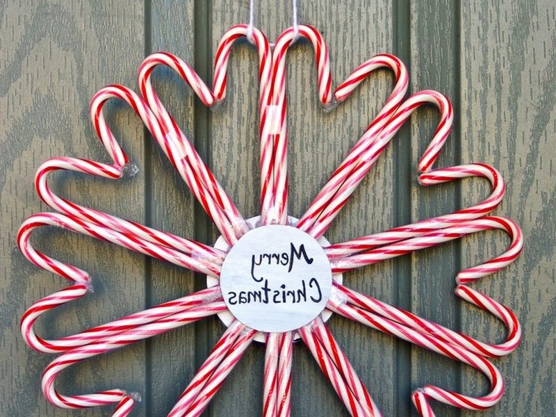 Images Of Candy Cane Wreaths