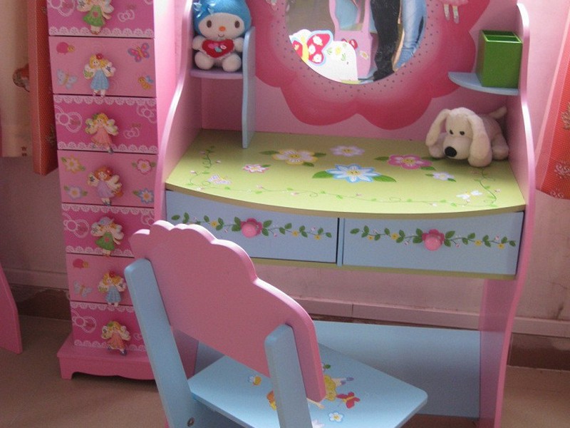 Kids Vanity Table With Mirror