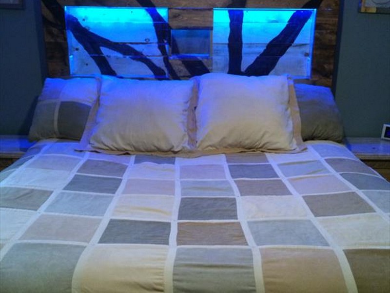 King Size Headboard Made From Pallets