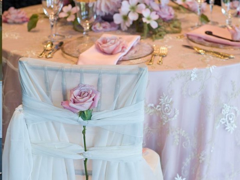 Lace Table Linens For Weddings