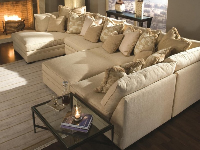 Large Sectional With Chaise Lounge