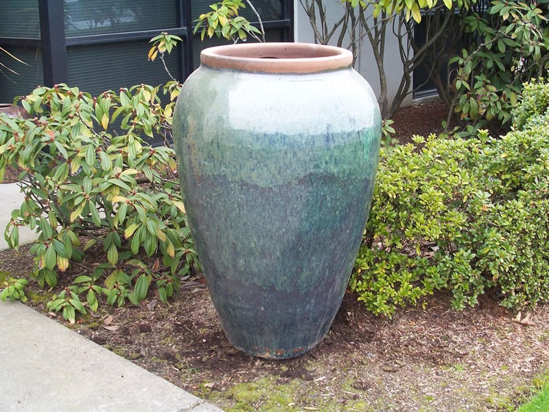 Large Terracotta Planters For Garden