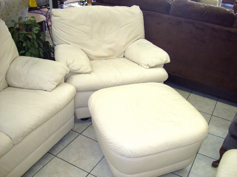 Loveseat With Ottoman