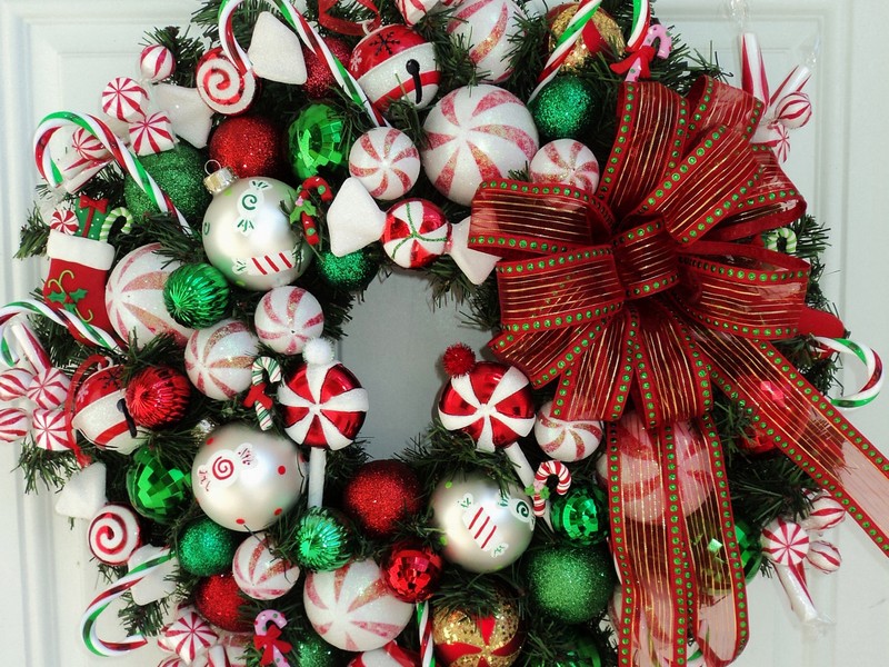 Making A Christmas Wreath