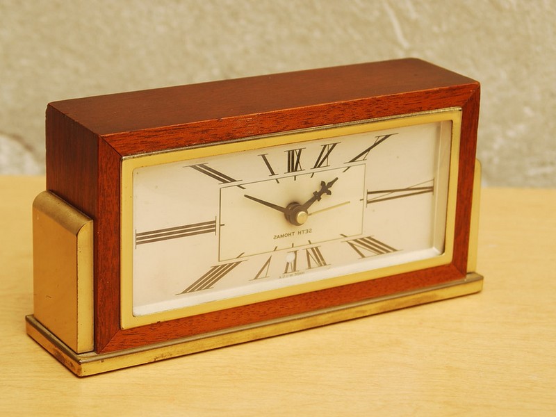 Mid Century Modern Desk Clock