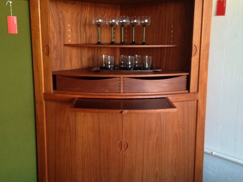 Mid Century Modern Furniture Bar Cabinet