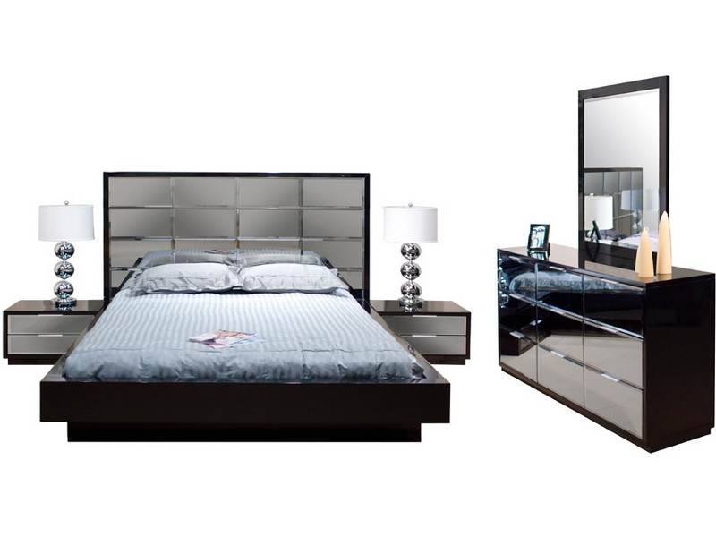 Mirrored Bedroom Set