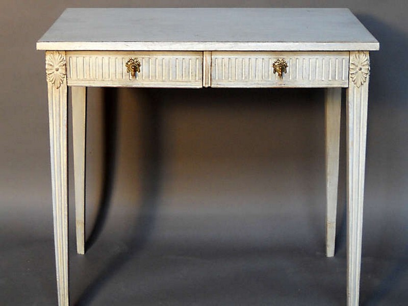 Narrow Console Table With Drawers