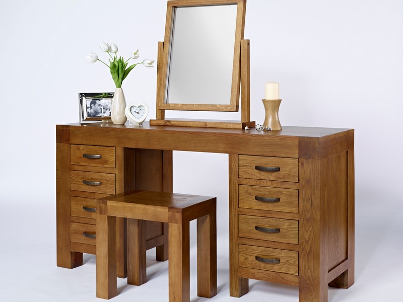 Oak Vanity Table With Drawers