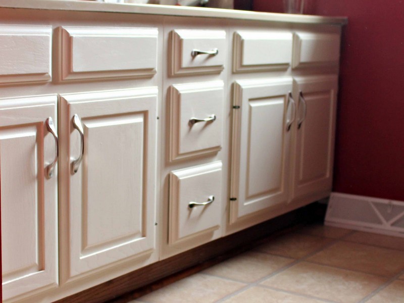 Painting Bathroom Cabinets White