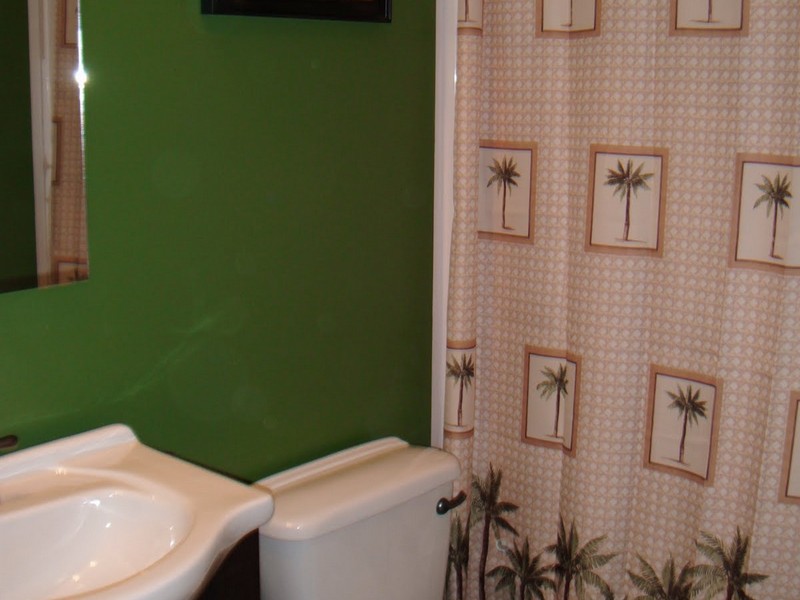 Palm Tree Bathroom Decor Ideas