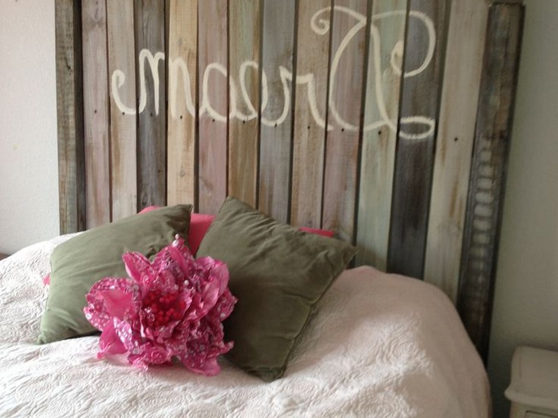 Picket Fence Headboard Design