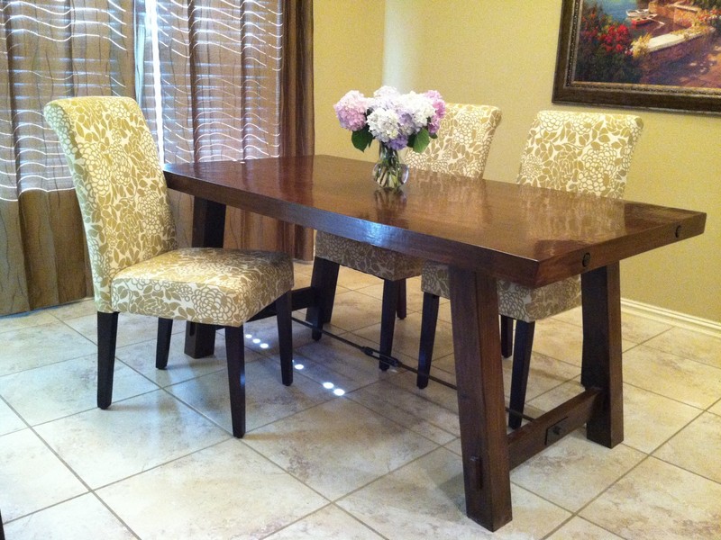 Pottery Barn Farmhouse Dining Table