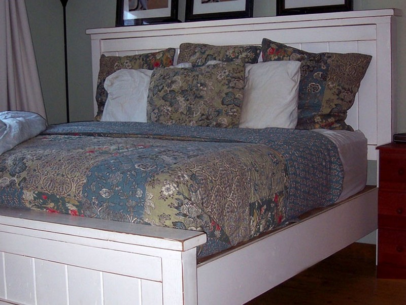 Pottery Barn King Bed