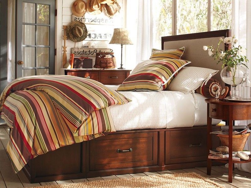 Pottery Barn Platform Bed With Baskets