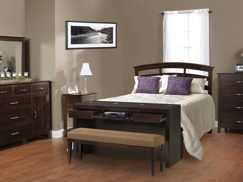 Queen Bed With Tv In Footboard