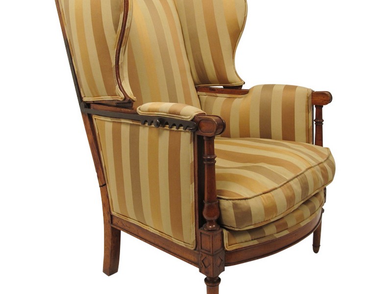 Reclining Wing Chair