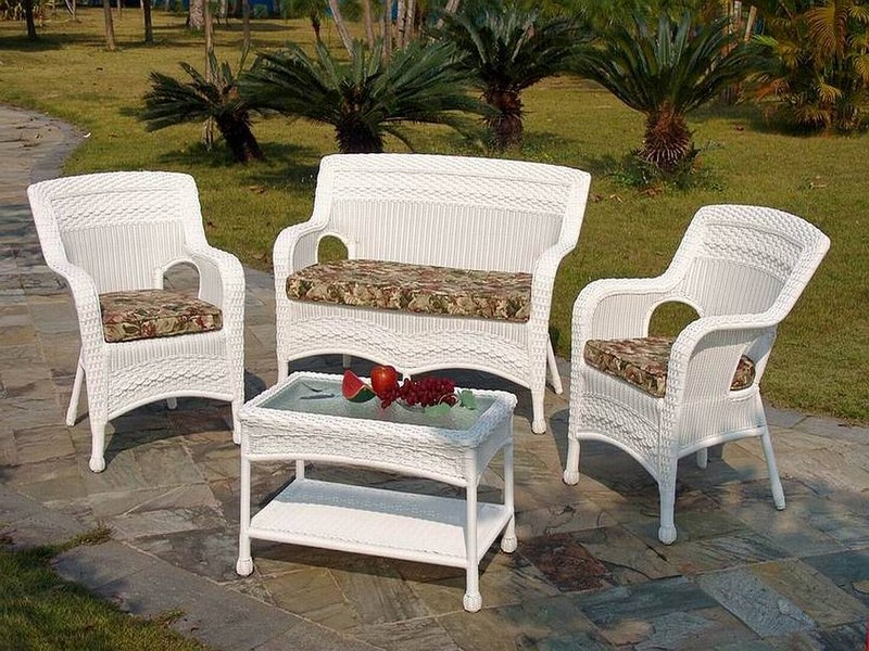 Resin Patio Tables And Chairs